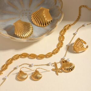 Klir seaside shell and star necklace sets