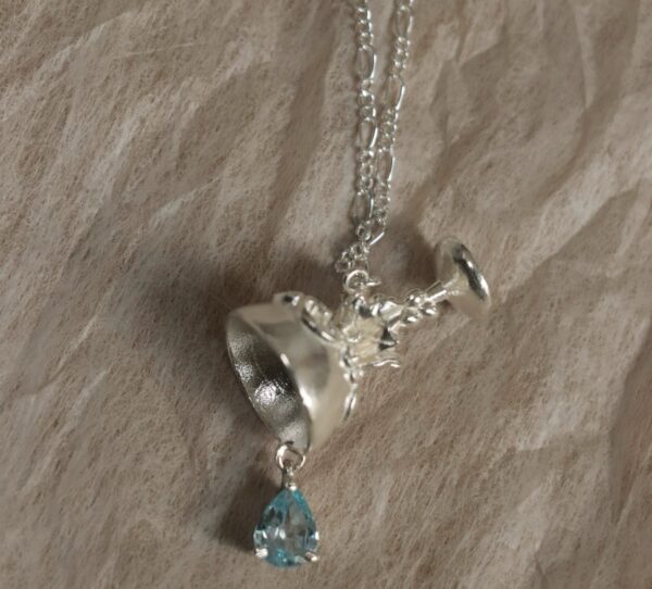 Klir wineglass aquamarine gemstone necklace