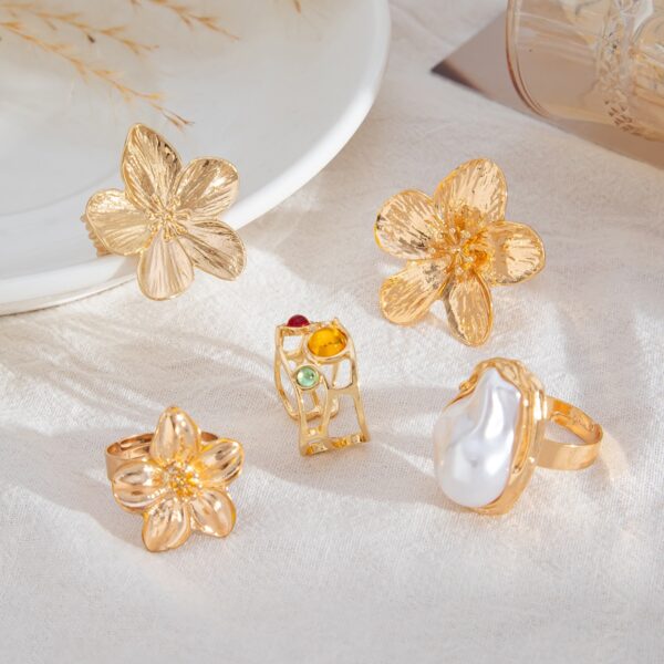 Klir US popular ins pearl fashion rings vintage flower - Image 2