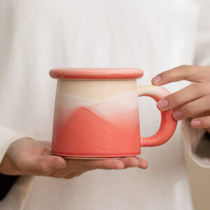 Creative mountain and sea scenery ceramic coffee cup with filter bladder as a gift
